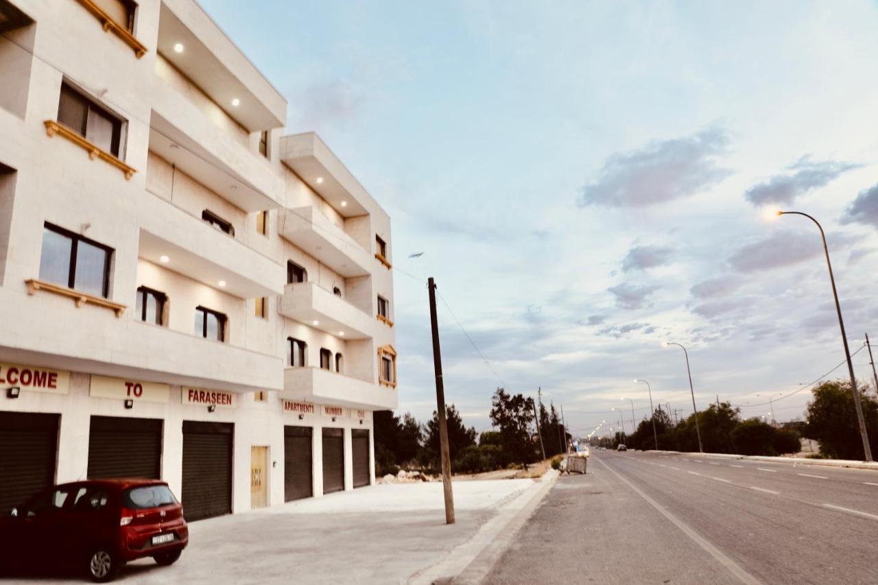Faraseen Apartments Al Qastal Buitenkant foto