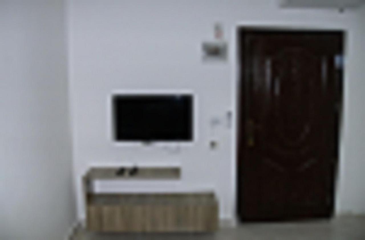 Faraseen Apartments Al Qastal Buitenkant foto