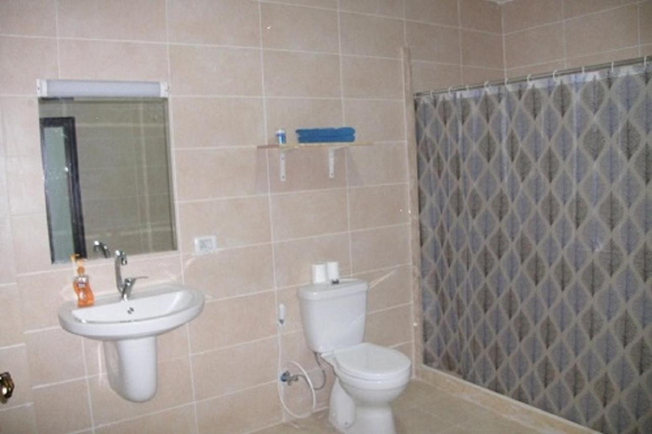 Faraseen Apartments Al Qastal Buitenkant foto